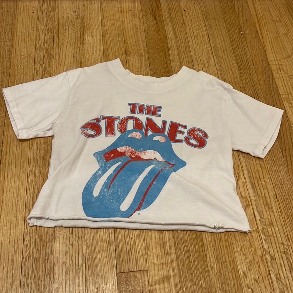 Brand T&B bought from Nordstrom’s, size kids small 7/8, color white, red, blue.